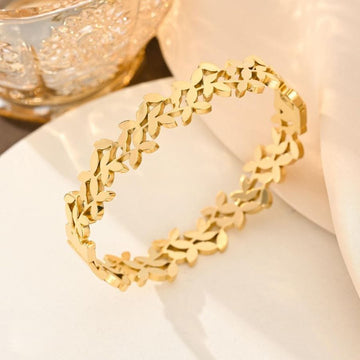 SCARLET 18K GOLD PLATED KADA BRACELET